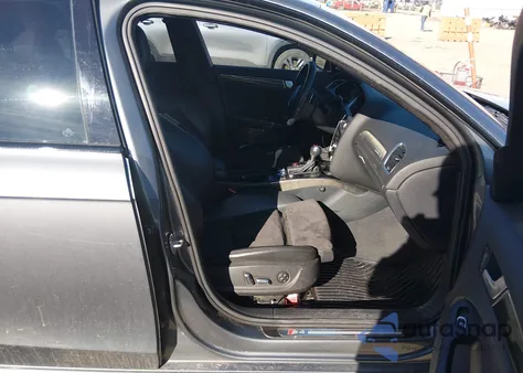 2013 Audi S4 3.0T Premium Plus z USA, uszkodzony, nr VIN WAUBGAFL8DA169725